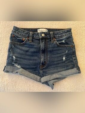 Abercrombie & Fitch Women's Dark Wash Denim Roll-Cuff Shorts Size 27